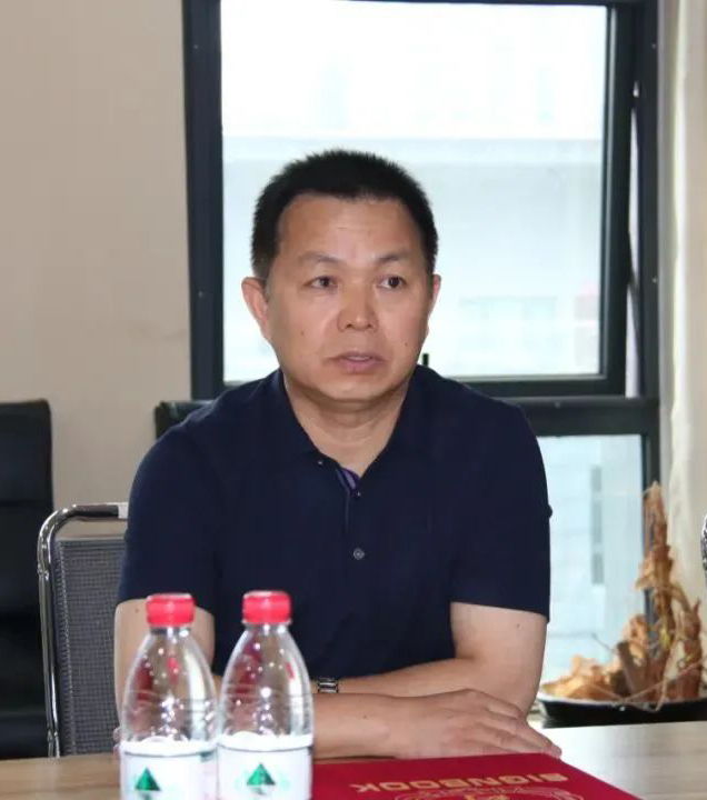 愛(ài)心奶情系學(xué)子，公益情溫暖人心—河南花花牛乳業(yè)集團(tuán)助力基金會(huì)“圓夢(mèng)計(jì)劃?一杯奶”公益項(xiàng)目，愛(ài)心捐贈(zèng)善款50萬(wàn)元！